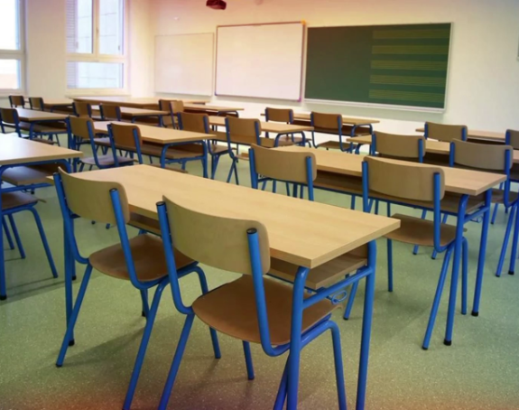 Obustava nastave u osnovnim i srednjim školama u Srpskoj