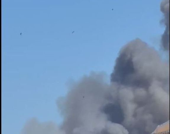 Grčki borbeni avion srušio se na aeromitingu u blizini Atine