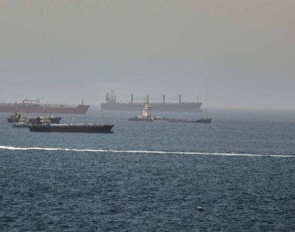 Amerika uništila pet iranskih naftnih tankera
