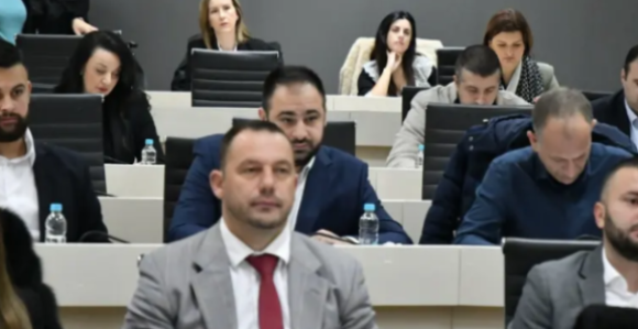 Lalović i odbornik i državni službenik u isto vrijeme