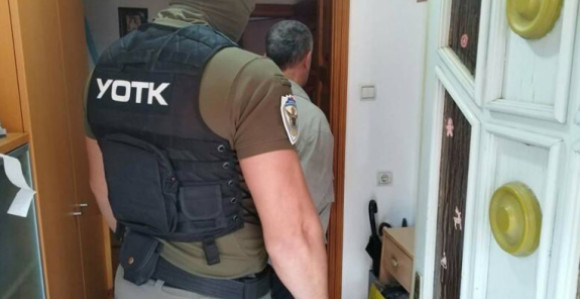 Uhapšeno 6 osoba, zaplijenjena velika količina oružja