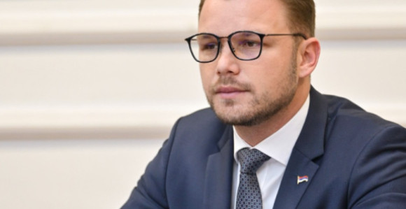 Muzej na Palama postao ruglo i zarđala konstrukcija