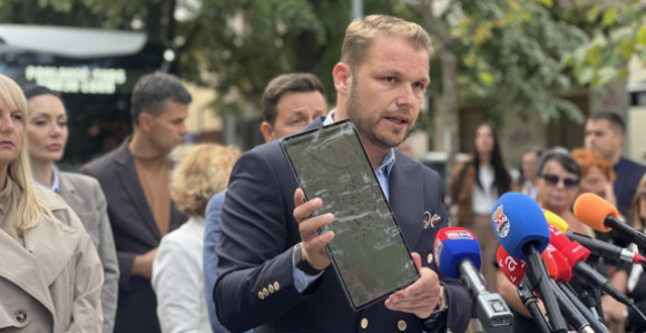 Stigli električni autobusi, uskoro i takvi tramvaji