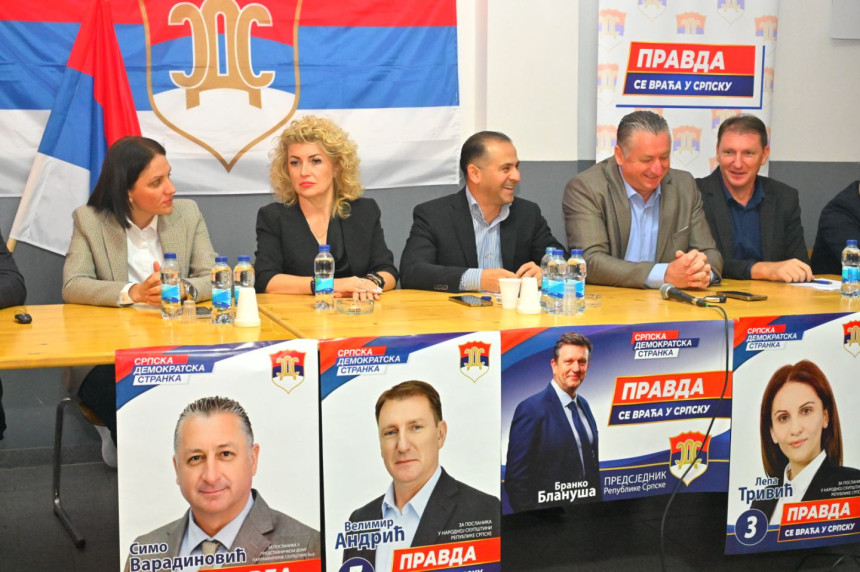 Iz Šamca poručeno: Strah i prijetnje neće pobijediti slobodarski duh srpskog naroda