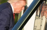 Трамп пријети да ц́е "диц́и у ваздух" иранску планину