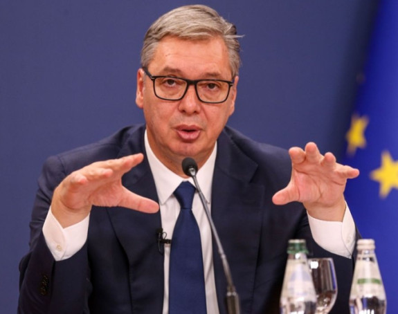 Vučić podnosi ostavku na mjesto predsjednika Srbije