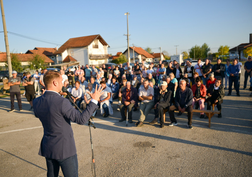 Gudronska jama je ekološka bomba, nadležni ćute!
