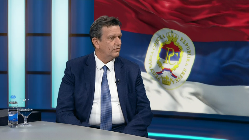 Prosvjetni radnici moraju biti zaštićeni i imati veće plate