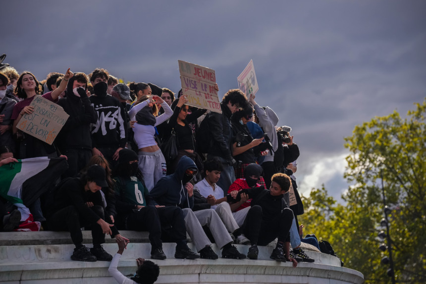 71.500 demonstranata, 504 osobe privedene tokom protesta