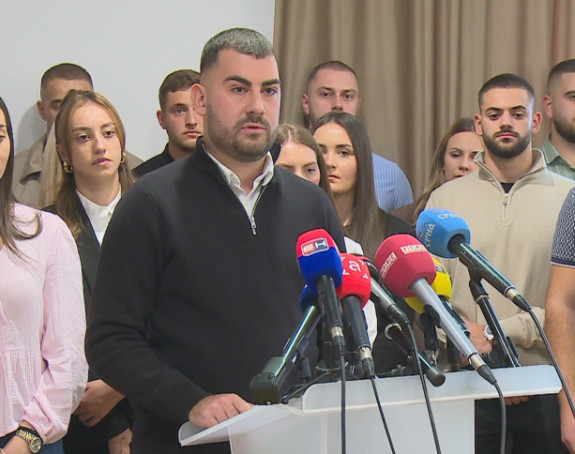 "Osjećamo se izdano": Studenti iz Srpske oštro osudili transparente iz Novog Pazara i najavili Zbor studenata
