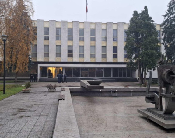 Narodna skupština RS nezakonito krije imena zaposlenih
