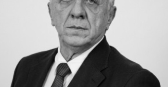 Званичници и колеге опраштају се од доктора Талића