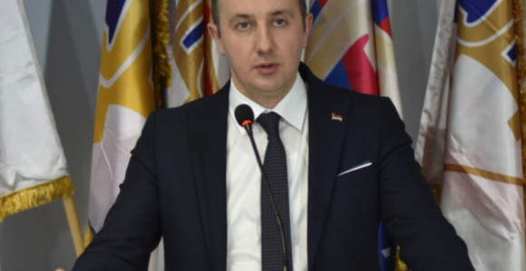 Прочишћавање је почело, ко прекрши Статут није члан СДС!
