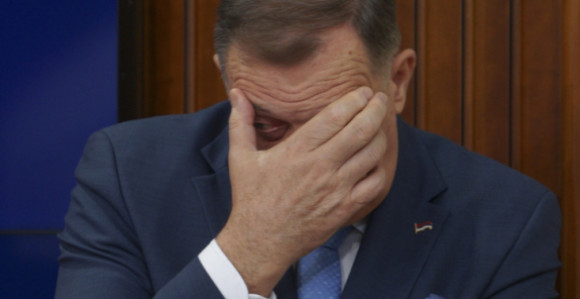 Dodik potvrdio: Struja će poskupiti, a oni koji se griju na struju moraće debelo da plate