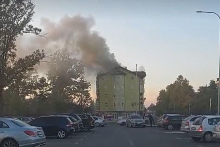Gorjela zgrada u Srpcu, povrijeđen vatrogasac