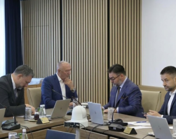 SNSD popustio: Prvo će glasati za Konakovićeve tačke, pa o glasanju državljana Srbije u BiH!