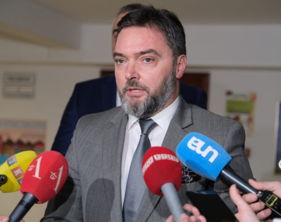 Košarac odbio zahtjev mljekara za uvođenje zaštitnih mjera