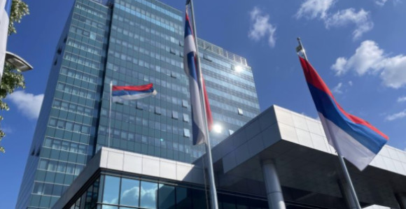 Mrtvo slovo na papiru: Kako su najave o čišćenju neradnika u javnom sektoru pale u zaborav!