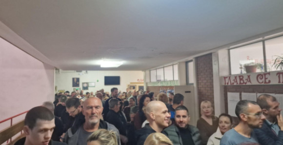 IPSOS, Cesid: Do 9 časova glasalo 12 odsto birača
