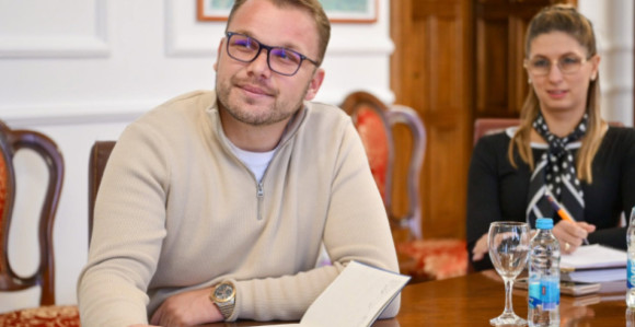 Obnoviti spomenike na Banj brdu i kasarne na Kastelu