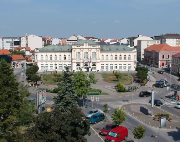 Bijeljina: Radnici Gradske uprave bez naknada i osiguranja