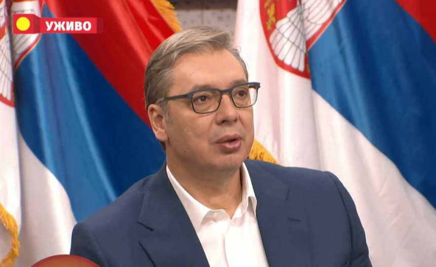 Vučić objasnio kako je odlučio da objavi poraz i smiri narod