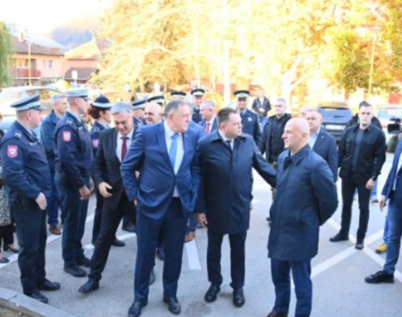 Strah vlasti u RS od promjena u Srbiji: MUP tajno prati građane koji podržavaju studente!?