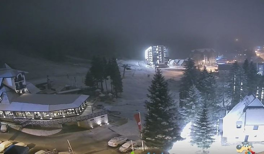 Prvi snijeg počeo padati na Jahorini i Romaniji
