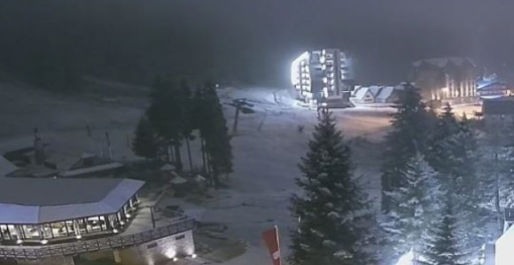 Prvi snijeg počeo padati na Jahorini i Romaniji