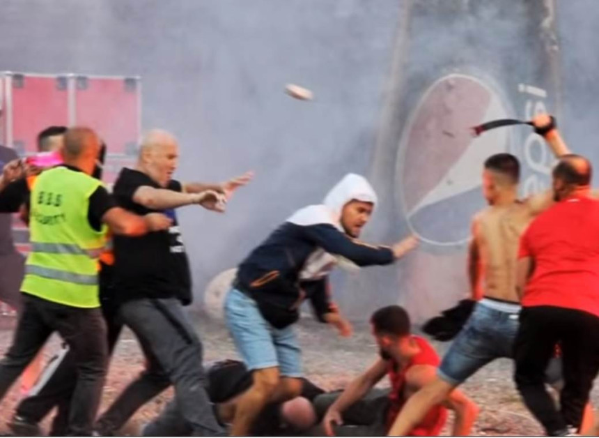 Video: Neviđena tuča huligana u Albaniji!