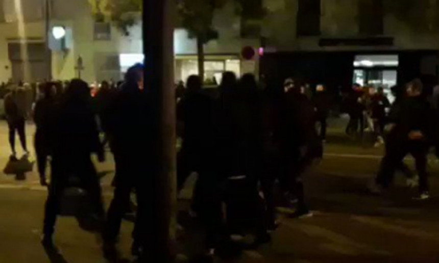 Incidenti ispred stadiona u Parizu 