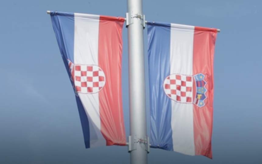 Usred Zagreba zastava SFRJ