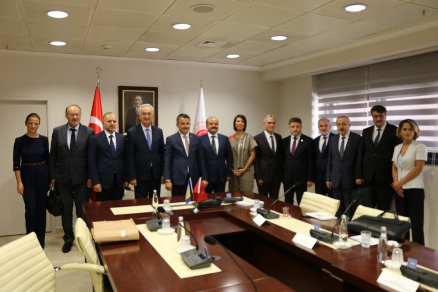 Šarović dogovorio nastavak izvoza mesa u Tursku