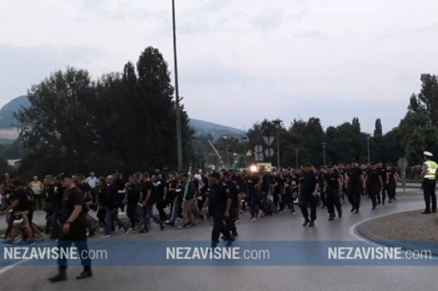 Што су навијачи напустили трибине стадиона у Зеници