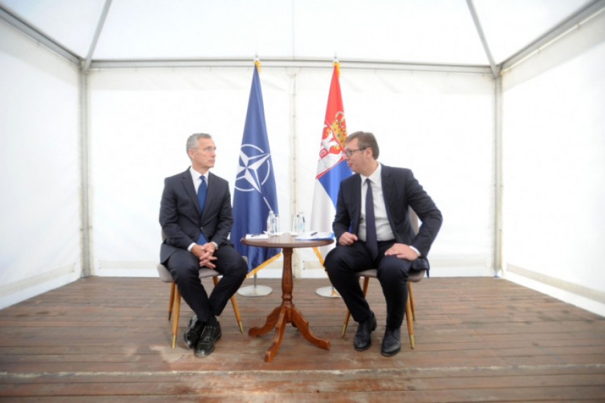 "НАТО ће помоћи на Космету"