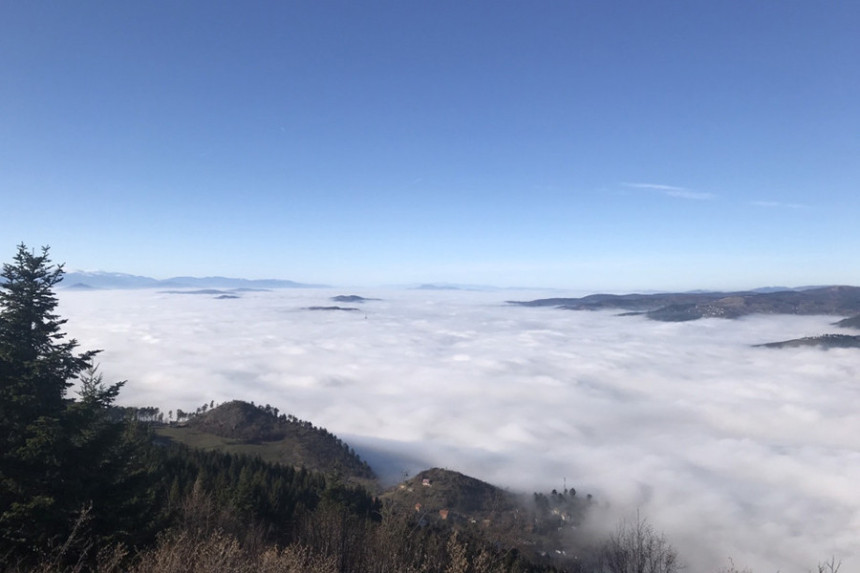 Густа магла и смог: Отказани летови у Сарајеву