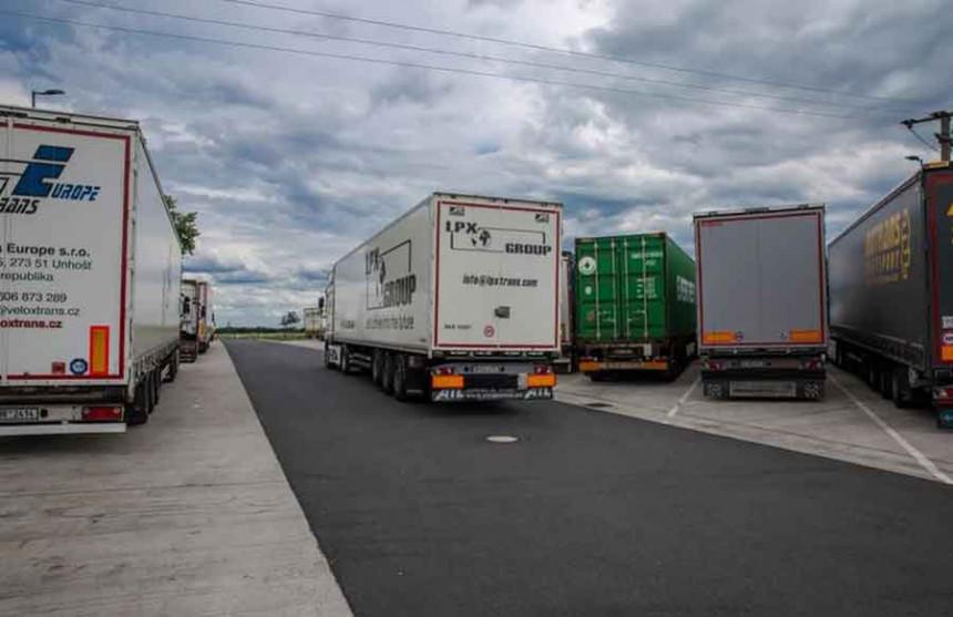 ХАОС: Потукли се возачи камиона из БиХ и Хрватске