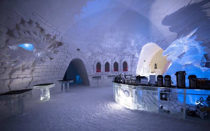 Отворен ледени хотел