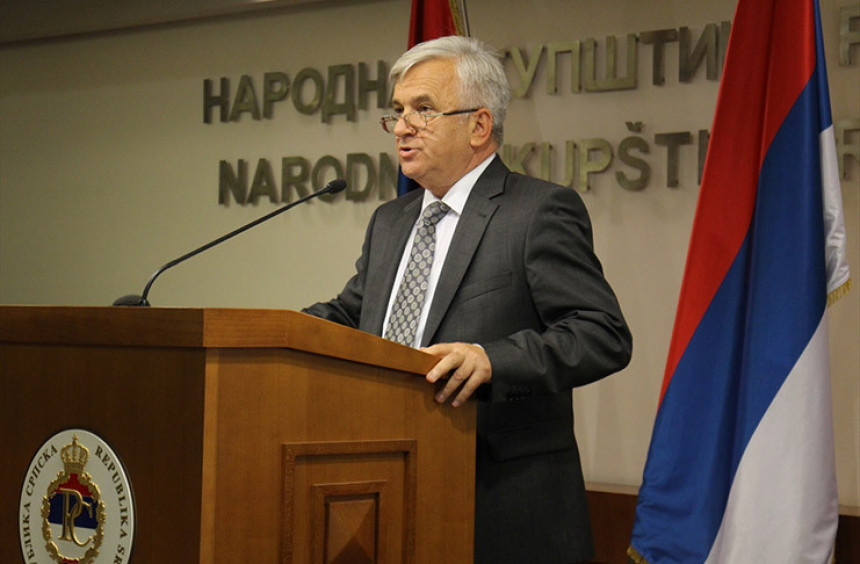 Čubrilović hvali Parlament Srpske