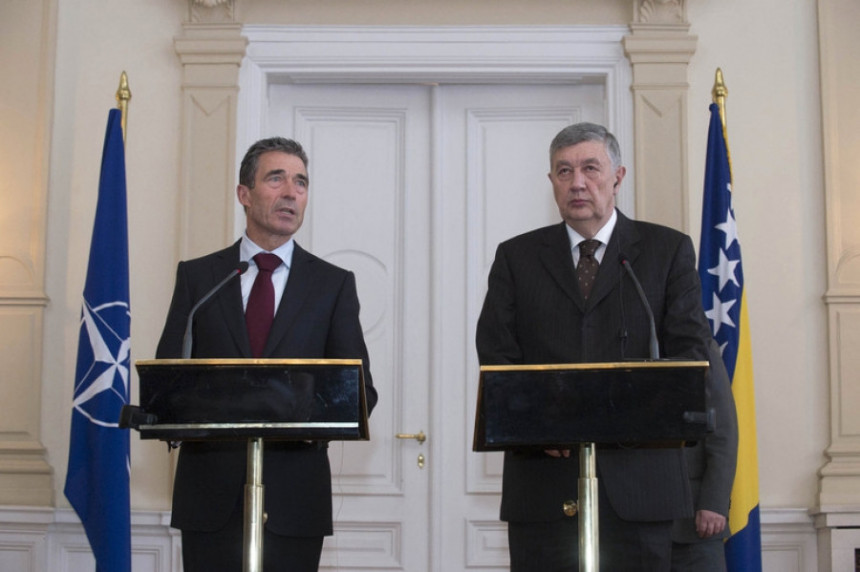 Nebojša Radmanović priznao da je tražio ulazak Bosne i Hercegovine u NATO!