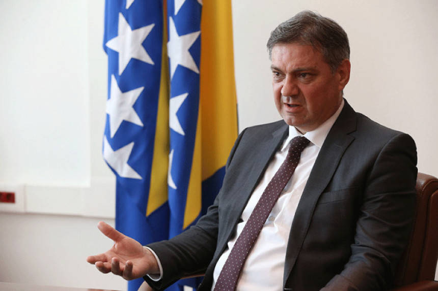 Poručio Dodiku: RS nije država