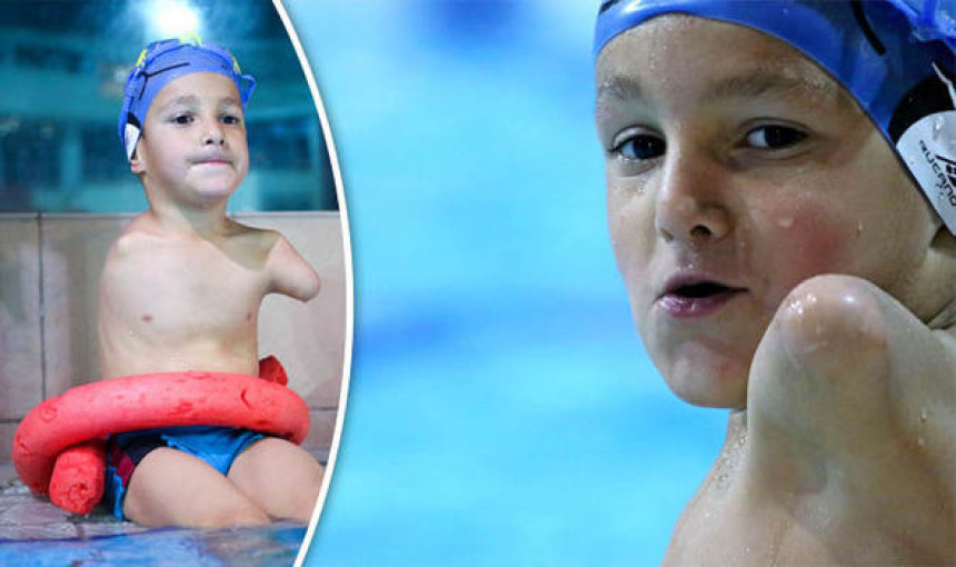 Херој: Дјечак без руку осваја медаље у пливању!