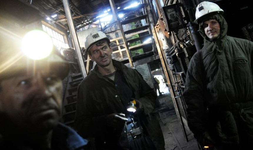 Рудари из Зенице изашли из јаме, прекинули штрајк
