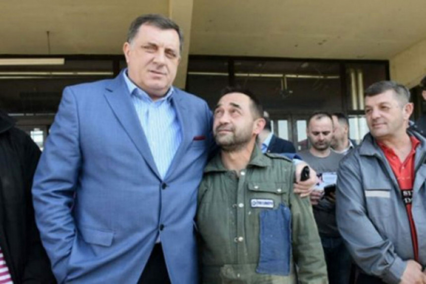 Smrtni zagrljaji Milorada Dodika