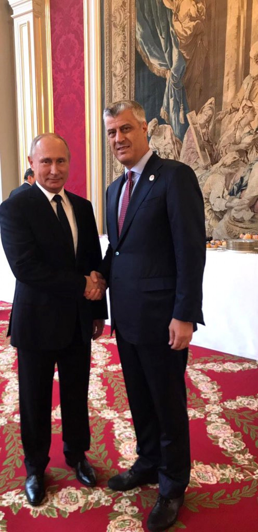 Sastali se Tači i Putin u Parizu