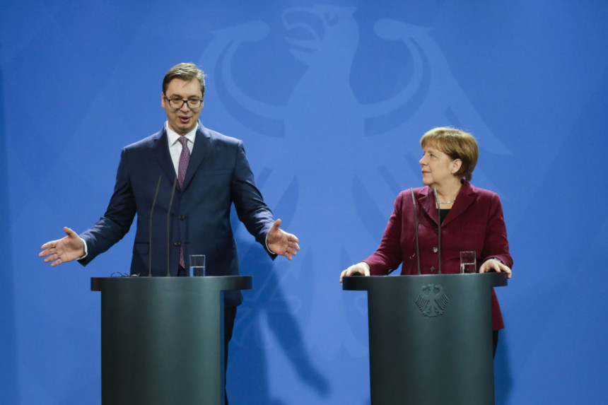 Vučić i Merkel danas o Kosmetu 
