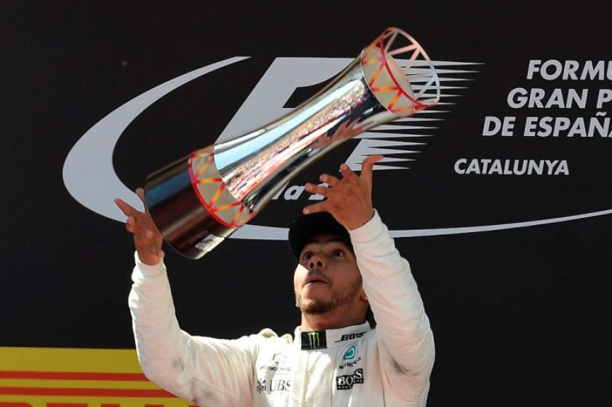F1: Nova pobjeda Hamiltona, Fetel četvrti u Španiji!