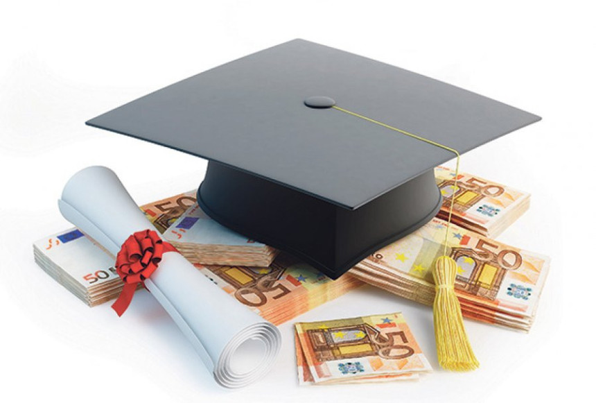 Komisija preispituje doktorske studije