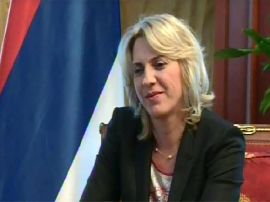 Željka Cvijanović: U zamjenu za dva papka kupili smo drugu dvojicu 