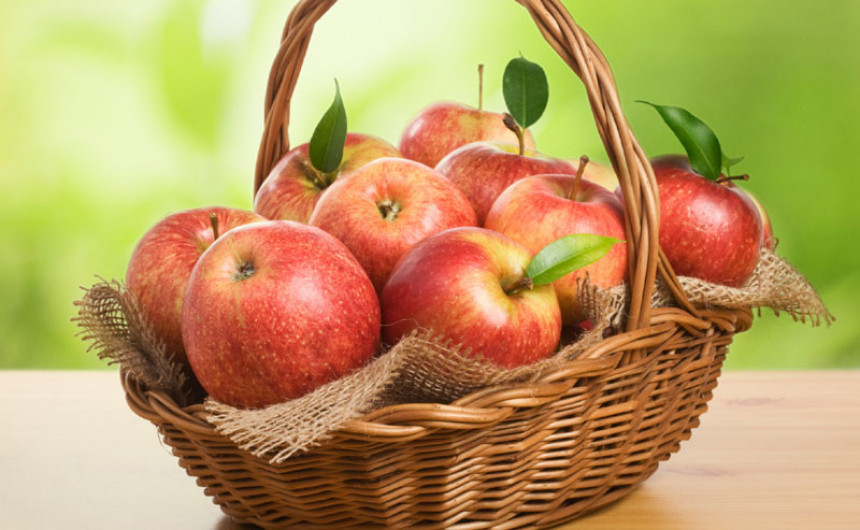 Jabuke čuvaju zdravlje, bistru glavu i vitku liniju